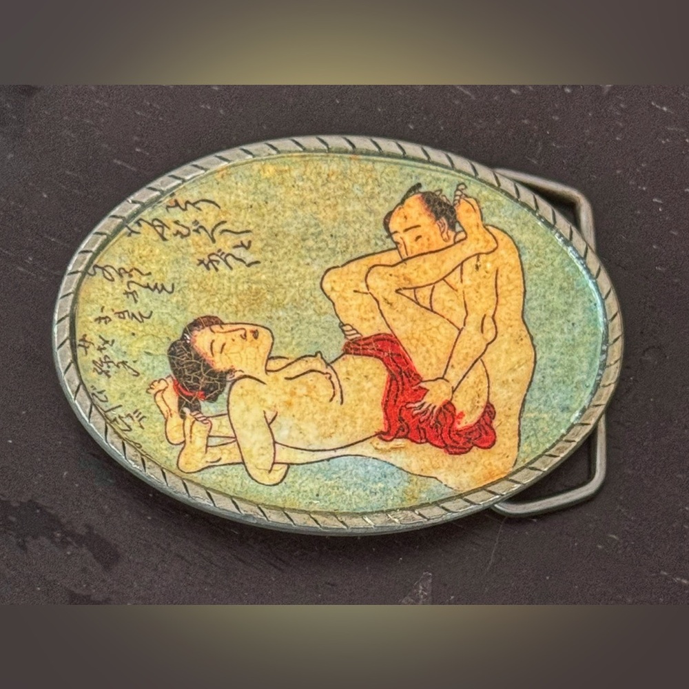 Vintage Erotic Japanese Shunga Pewter Oval Belt Buckle - Multicolor